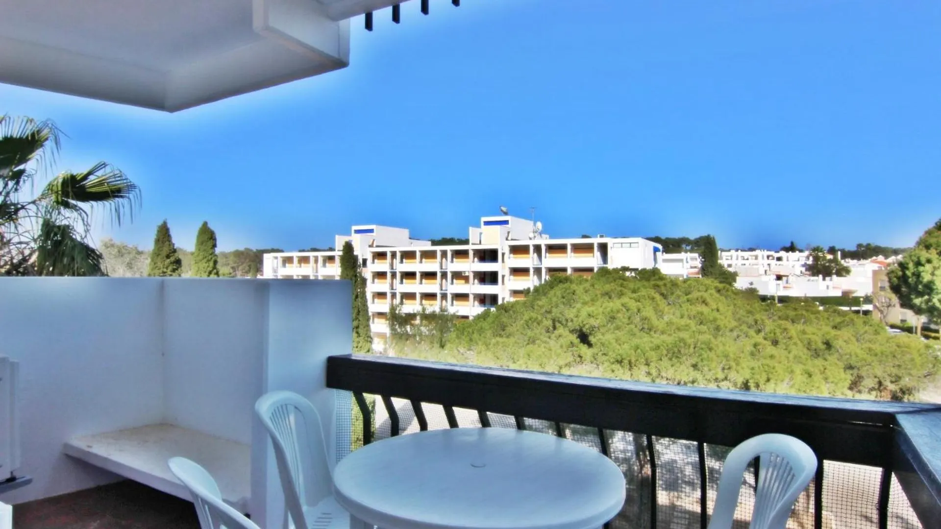 Lago Azul Apartment II Quarteira 0*,  Portugal